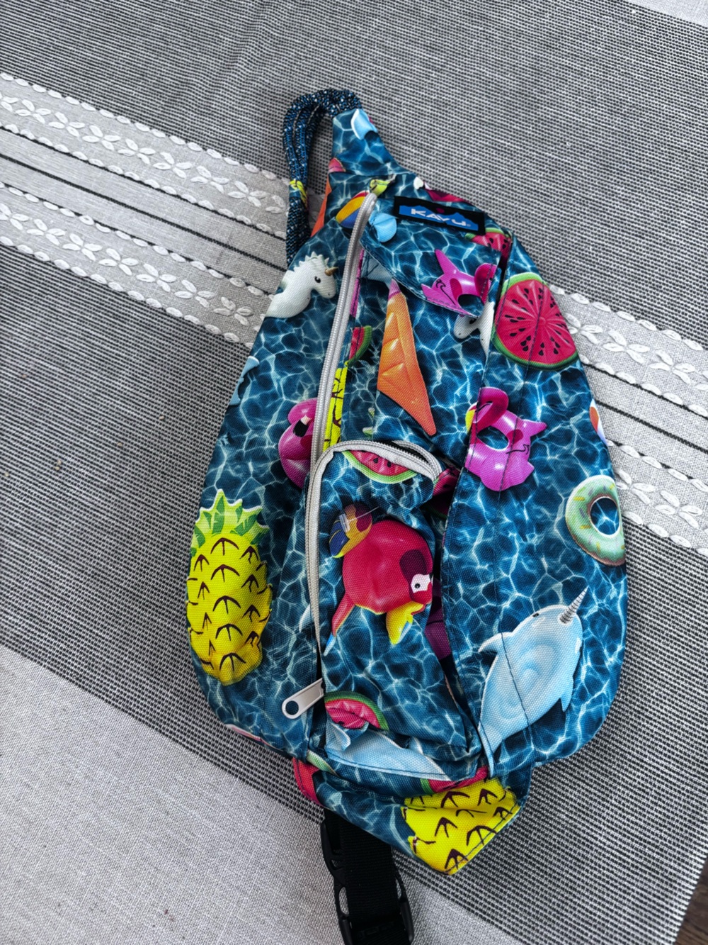 Kavu sling bag